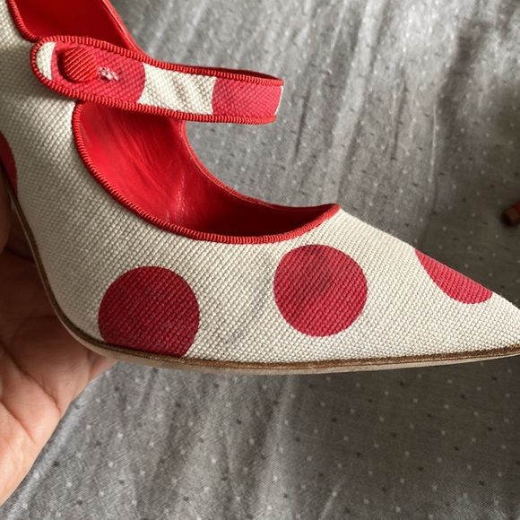Manolo Blahnik red polka dot heels - Picture 8 of 10